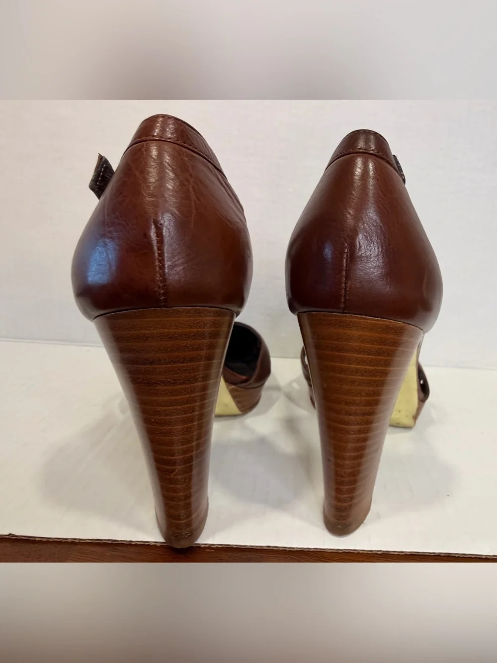 Vintage Juicy Couture Brown Leather Mary Jane Heel Pumps size 8 1/2